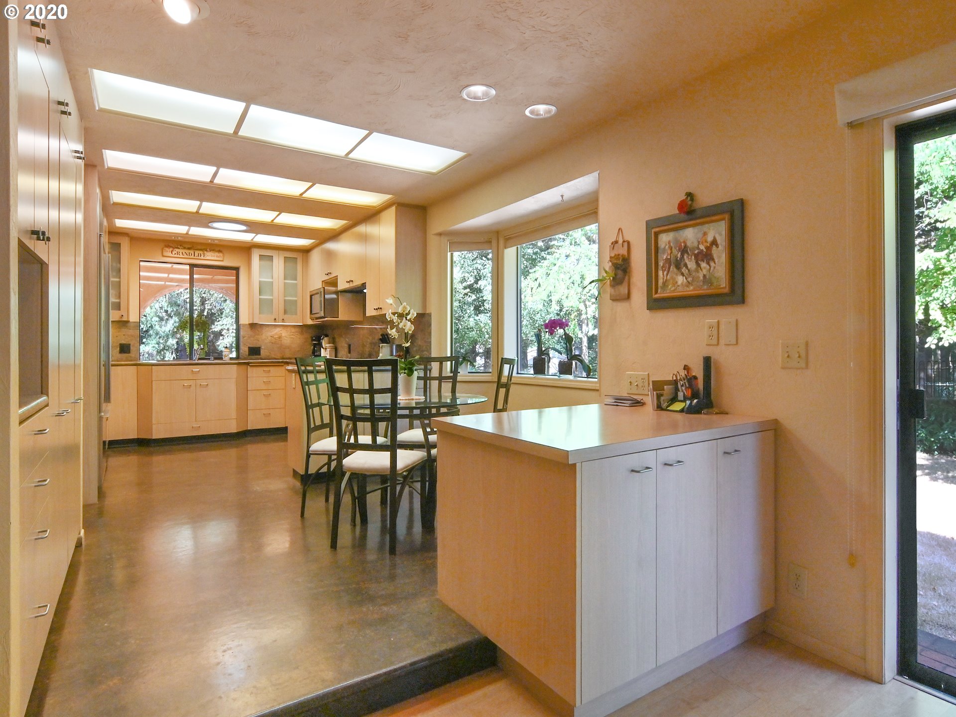 88440 Periwinkle Road Springfield, OR 97478 - Photo 9 of 32