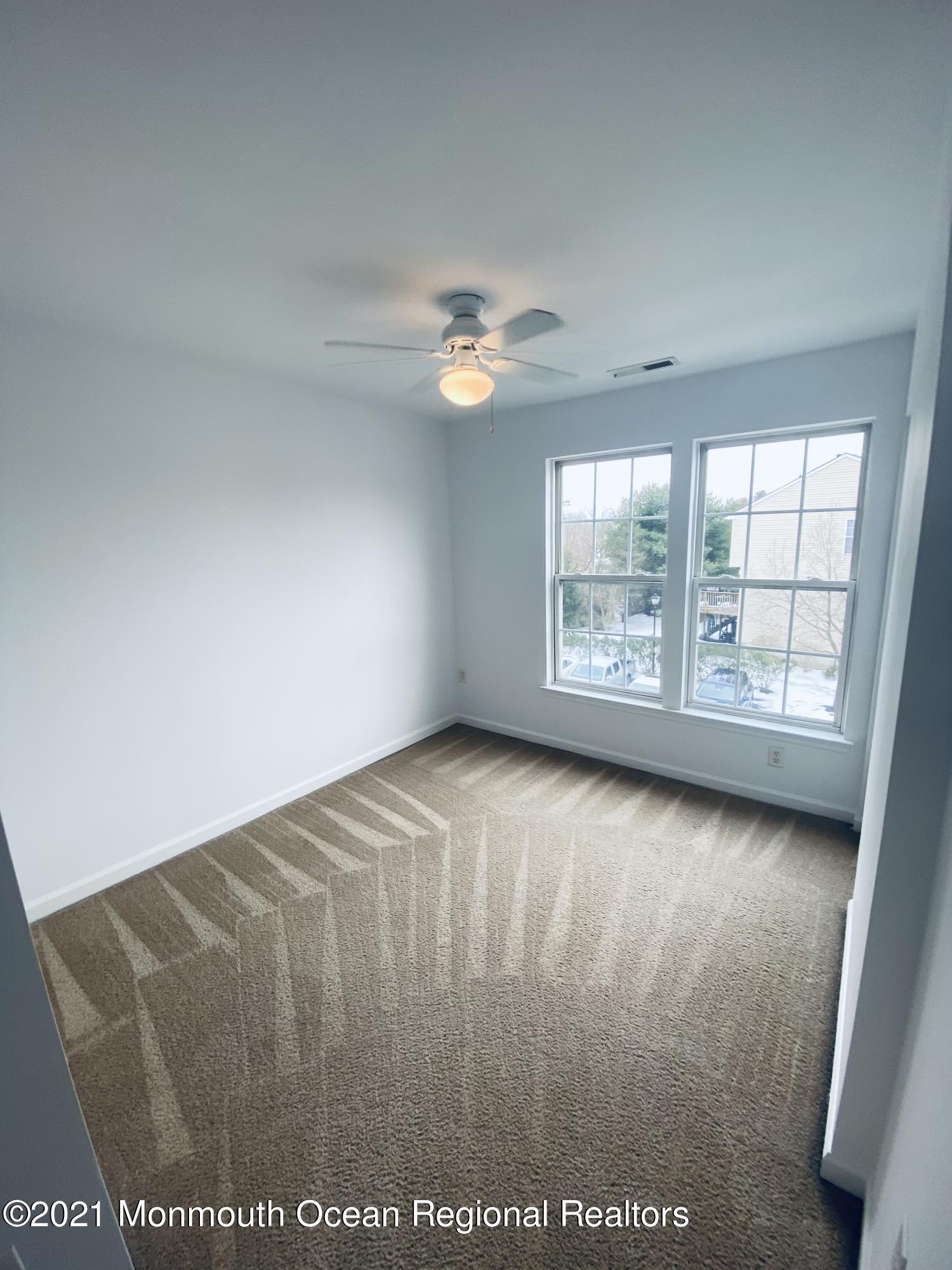 51 Abby Road Farmingdale, NJ 07727 - Photo 20 of 30 IMG-0268