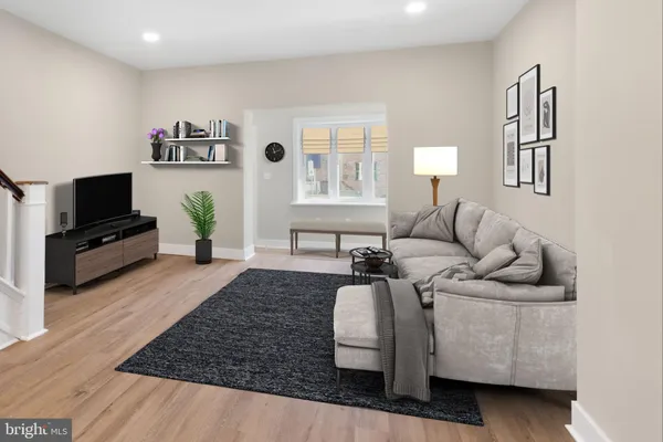 $1,895 | 2946 South 15th Street, Philadelphia, PA 19145