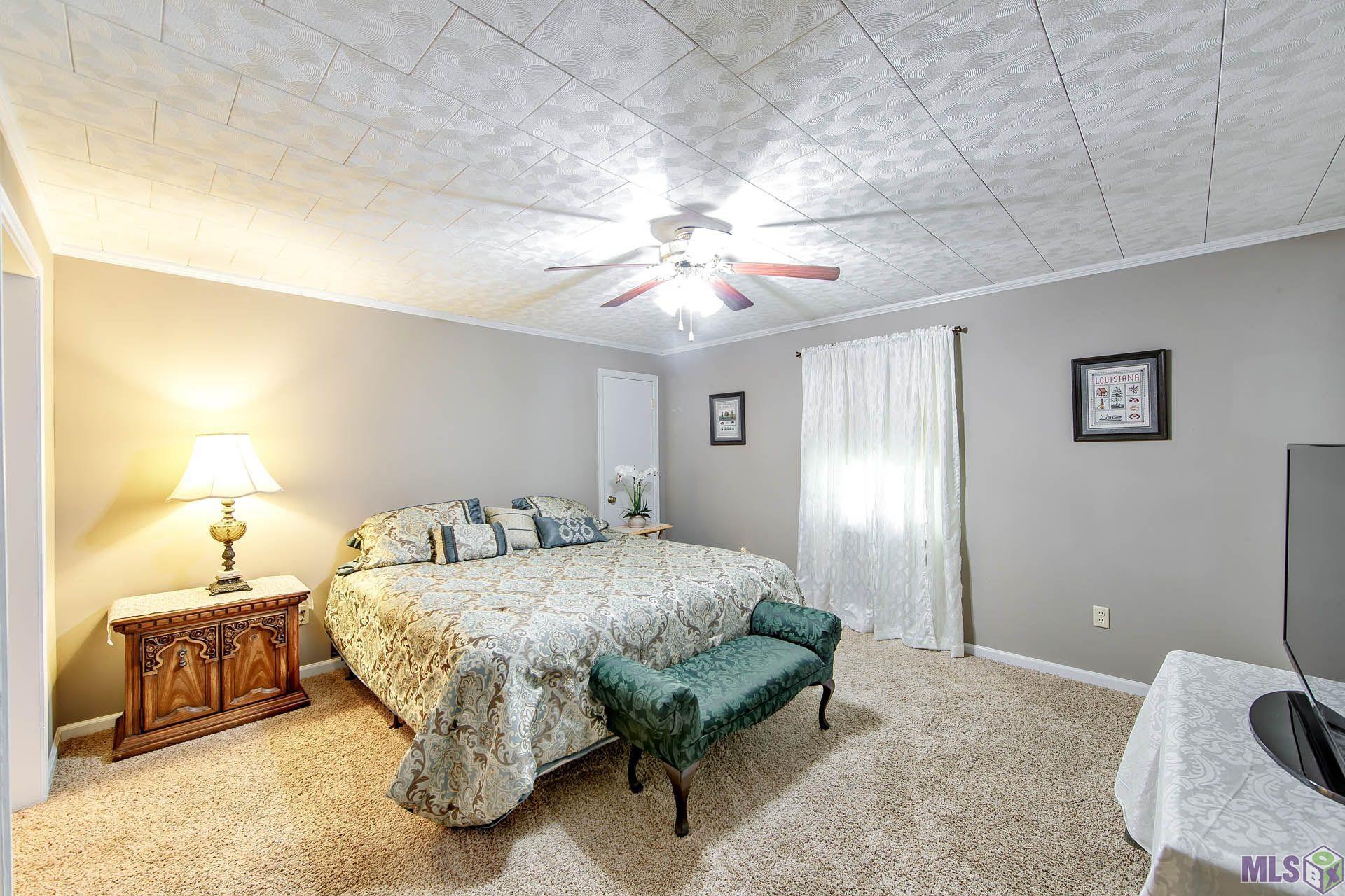 734 Highway 308 Thibodaux, LA 70301 - Photo 12 of 18 Primary Bedroom - Up