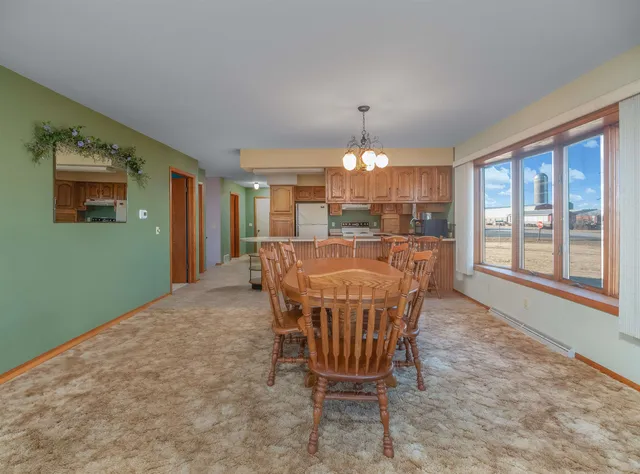 $425,000 | N12086 North Parish Road, Markesan, WI 53946