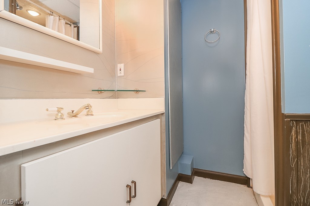 14716 Alger Road Cleveland, OH 44111 - Photo 29 of 31 Gallery Image 29