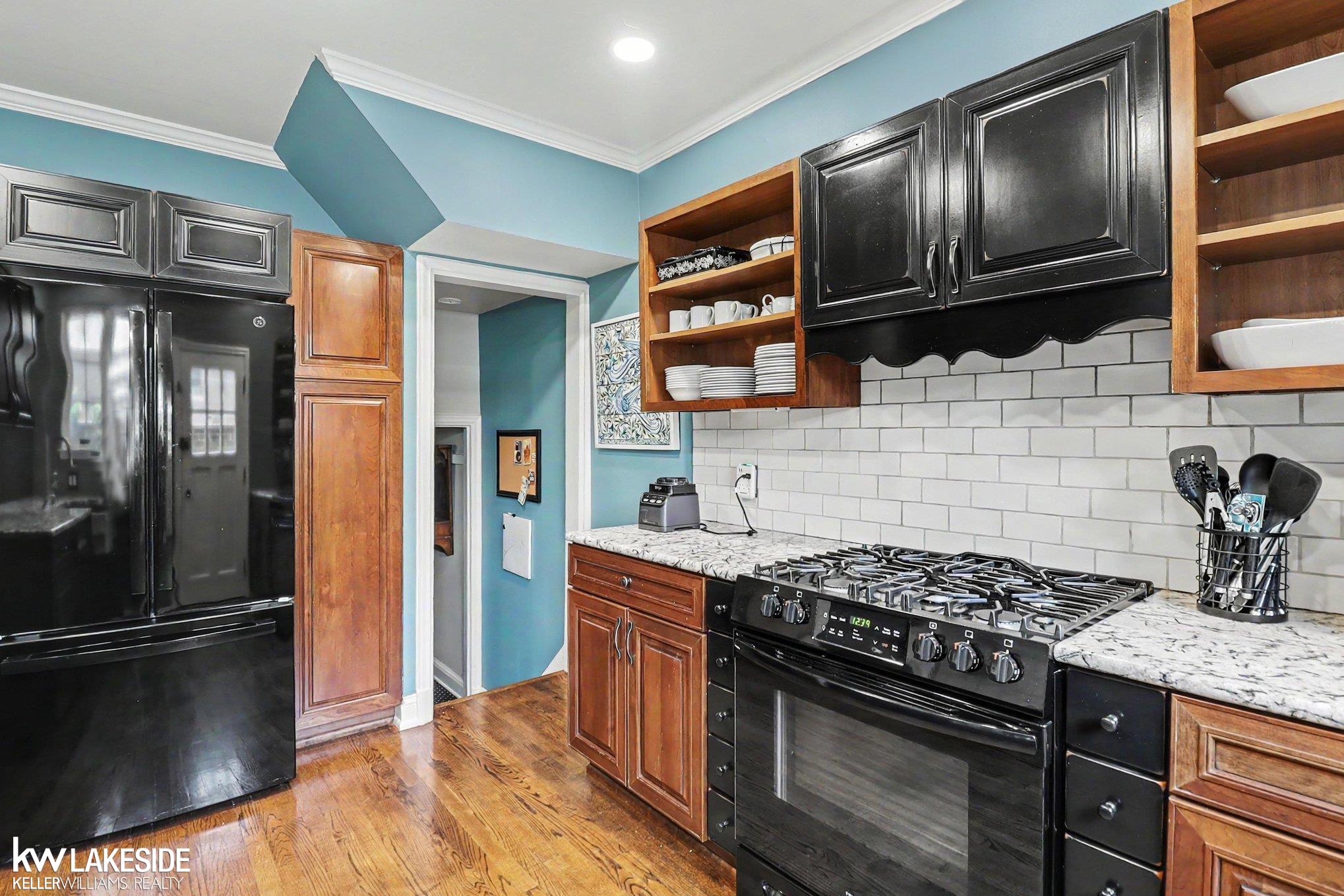 286 Rivard Boulevard Grosse Pointe, MI 48230 - Photo 19 of 42