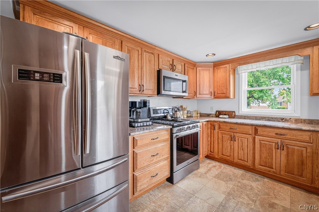 1007 Van Buren Avenue Rome, NY 13440 - Photo 3 of 50