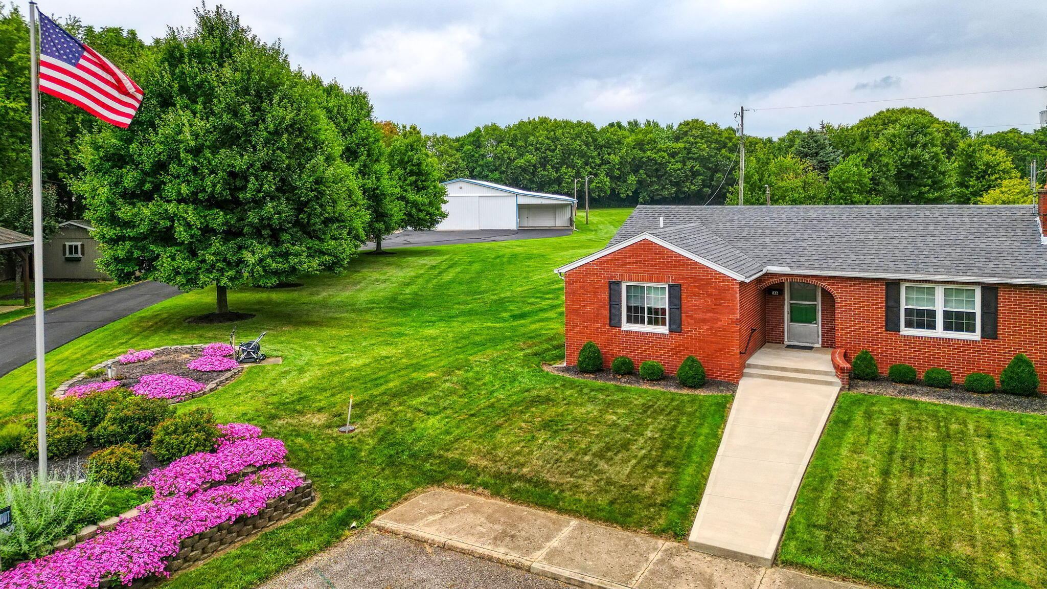 146 Dunmore Road Circleville, OH 43113 - Photo 20 of 47 146 Dunmore (32)