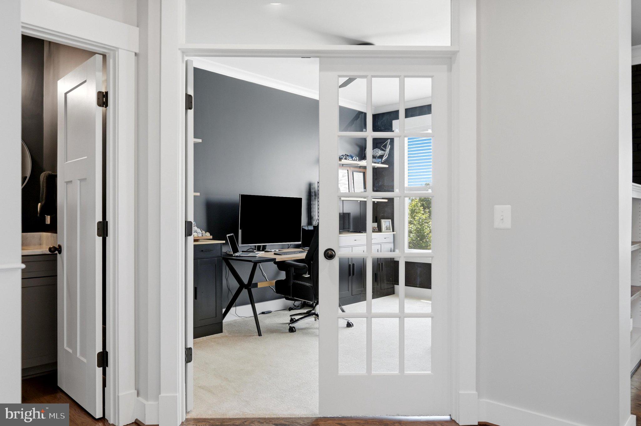 4854 Point Road Warrenton, VA 20187 - Photo 20 of 113 Door