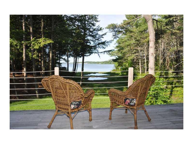 77 Birch Point Freeport, ME 04032 - Photo 1 of 26 Exterior Front.
