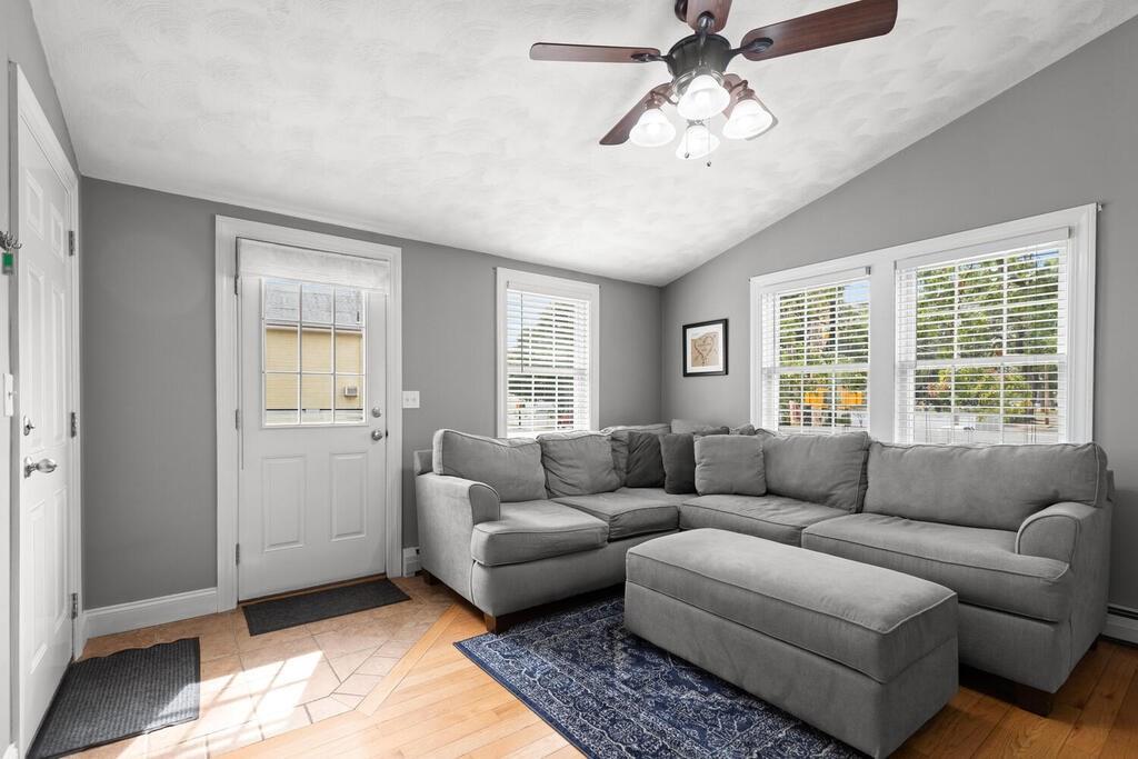 1063 Main Street Reading, MA 01867 - Photo 14 of 31 Gallery Image 14
