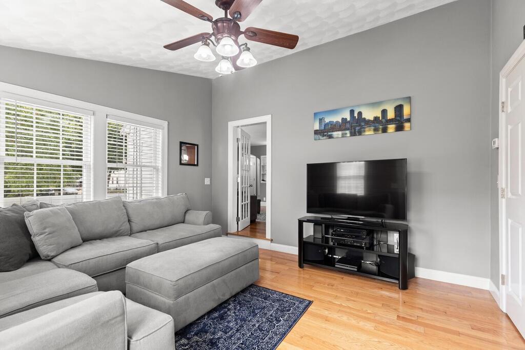 1063 Main Street Reading, MA 01867 - Photo 15 of 31 Gallery Image 15