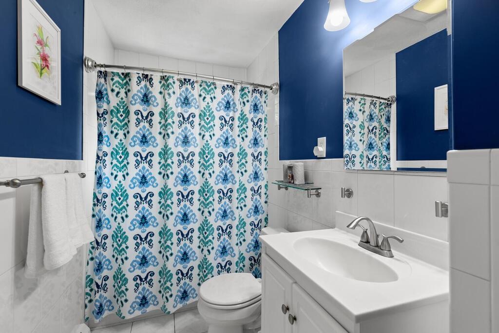 1063 Main Street Reading, MA 01867 - Photo 17 of 31 Gallery Image 17