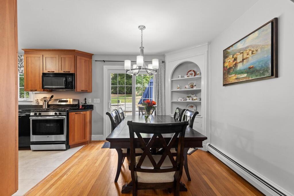 1063 Main Street Reading, MA 01867 - Photo 7 of 31 Gallery Image 7