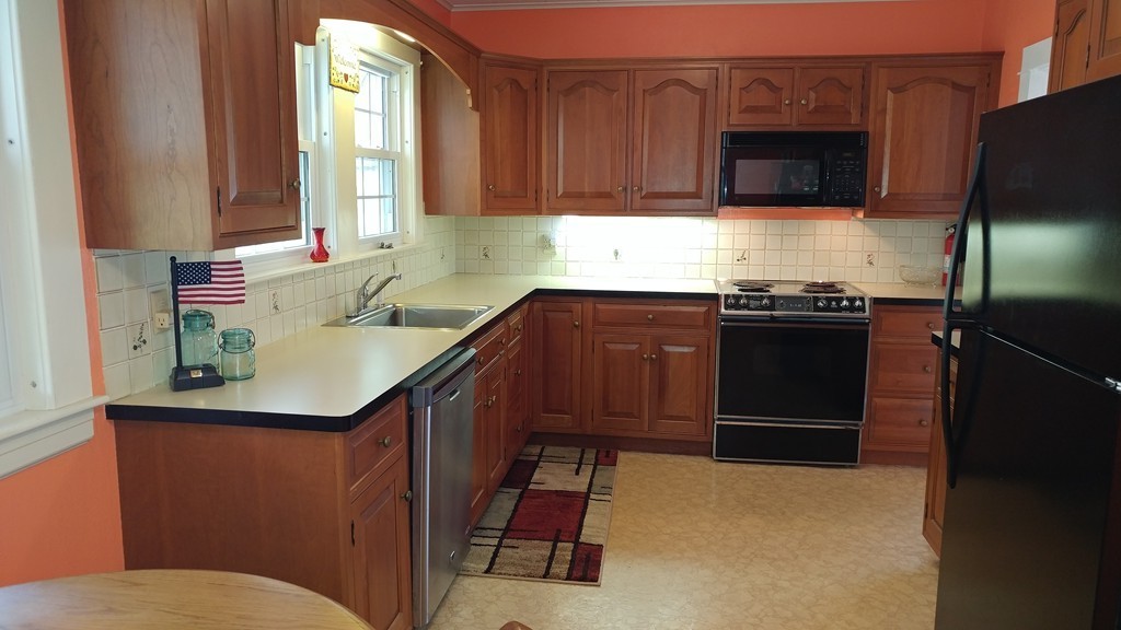 213 Marys Pond Road Rochester, MA 02770 - Photo 7 of 12