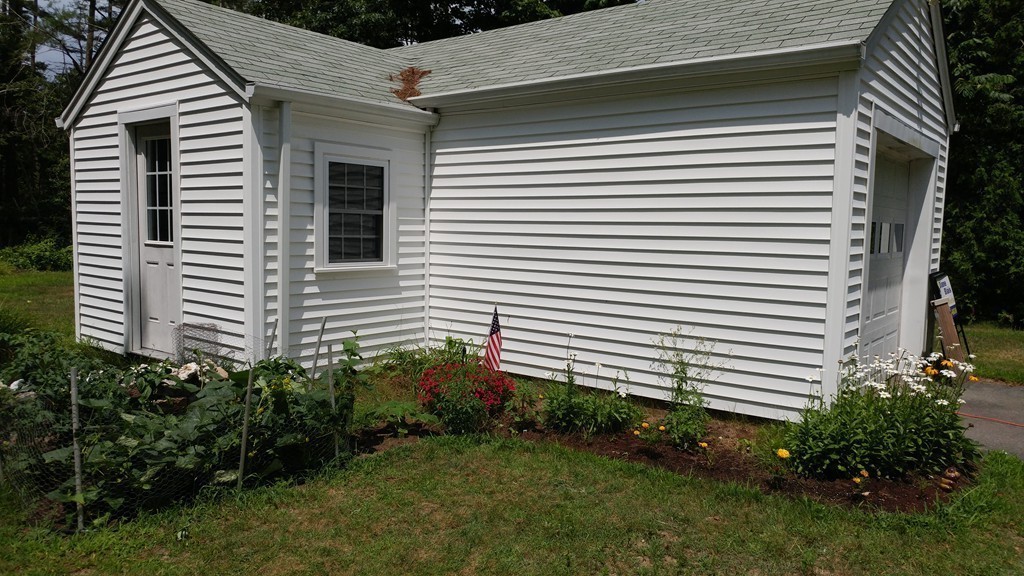 213 Marys Pond Road Rochester, MA 02770 - Photo 10 of 12