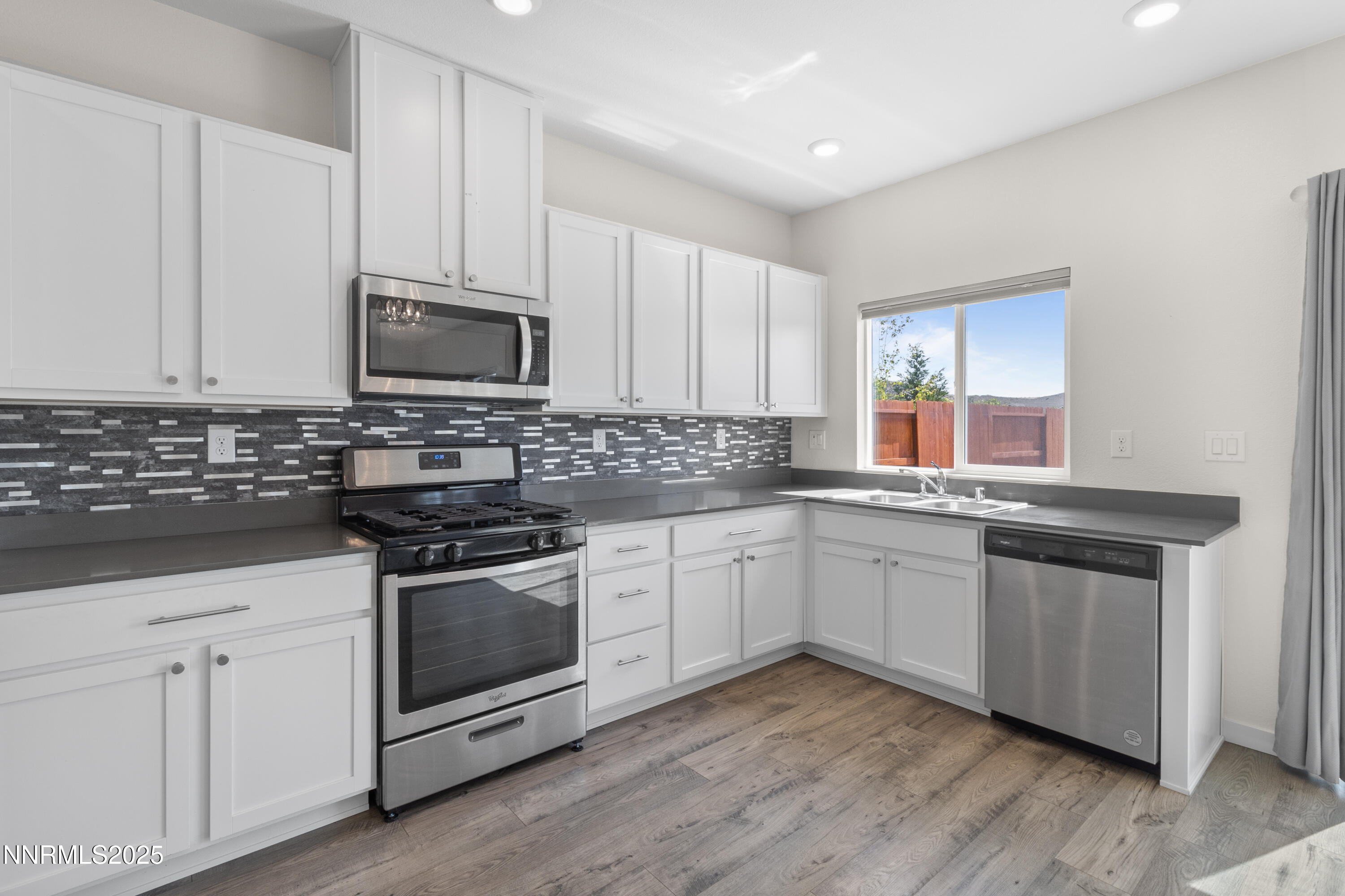444 Antares Street Reno, NV 89506 - Photo 12 of 35 8L6A2283
