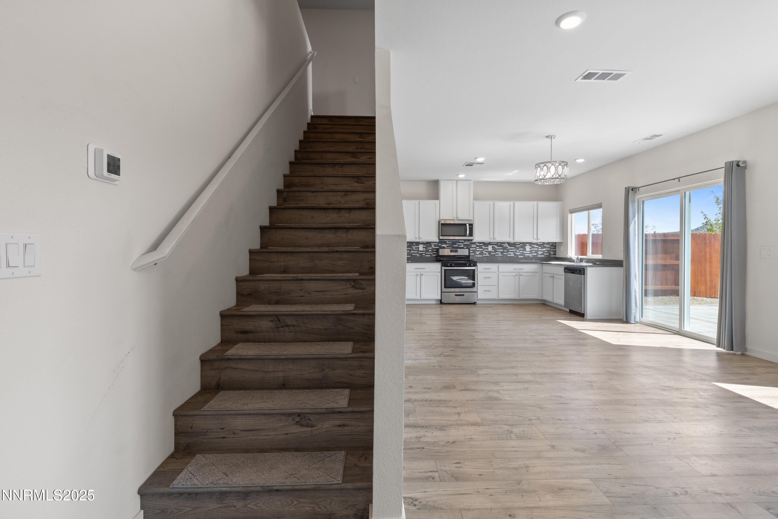 444 Antares Street Reno, NV 89506 - Photo 7 of 35 8L6A2265