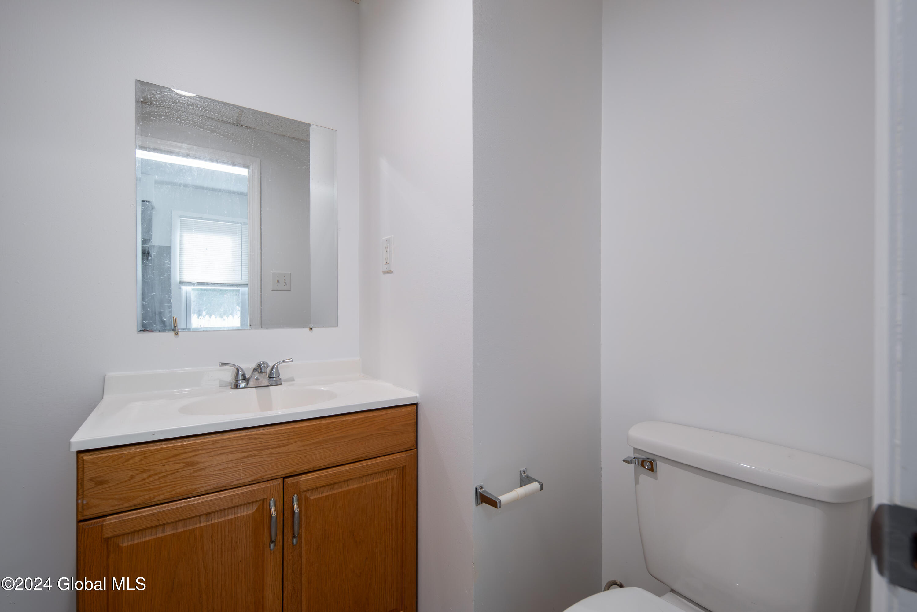14 Vly Road Colonie, NY 12205 - Photo 16 of 61 016