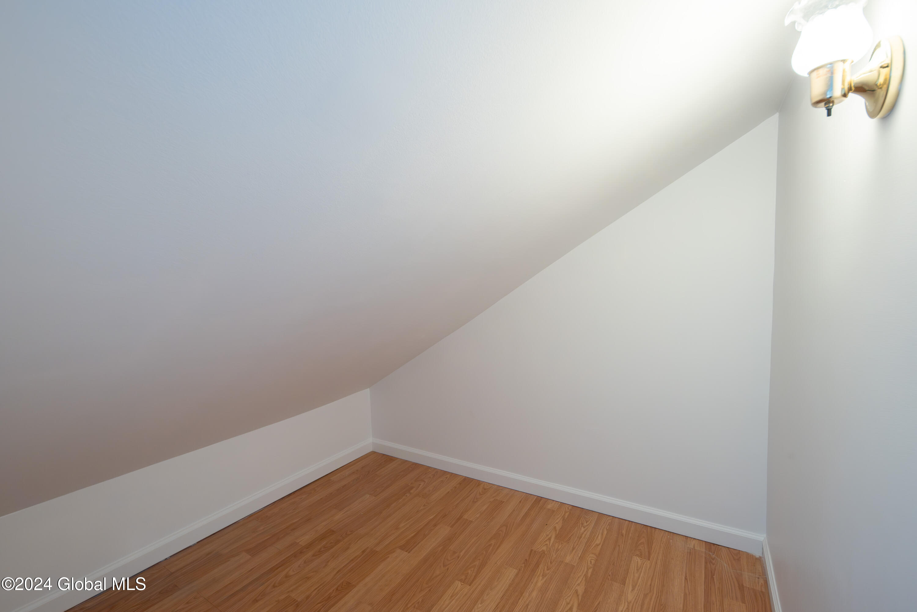 14 Vly Road Colonie, NY 12205 - Photo 25 of 61 025