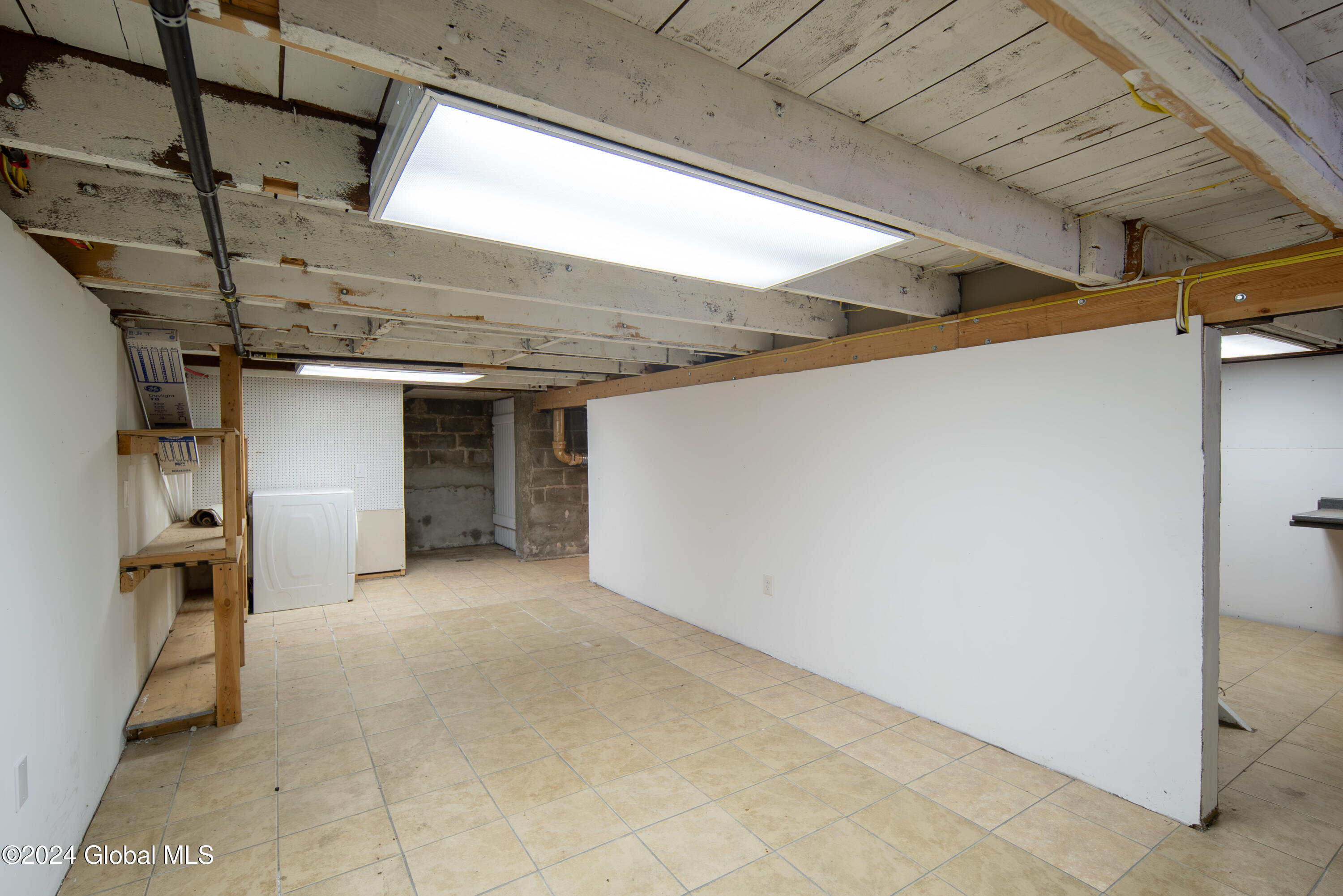 14 Vly Road Colonie, NY 12205 - Photo 41 of 61 041