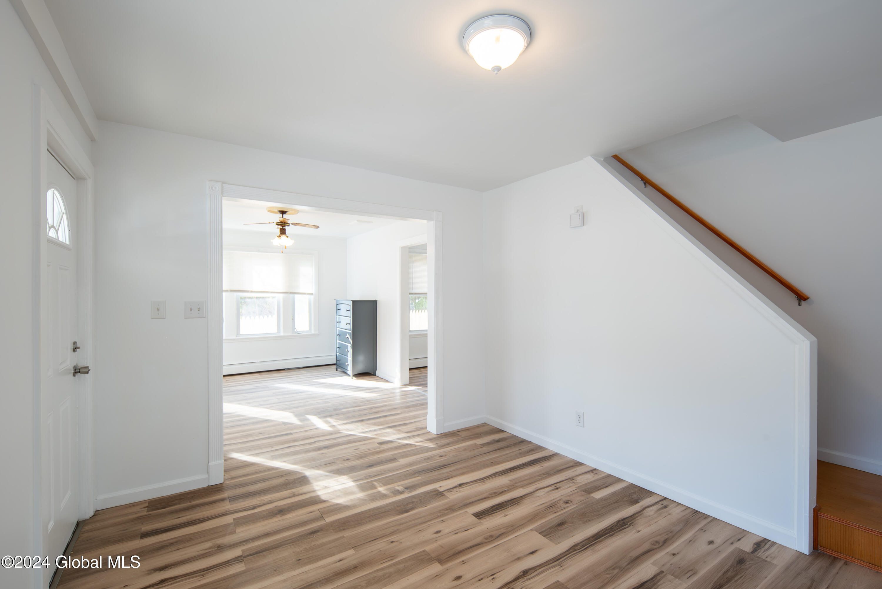 14 Vly Road Colonie, NY 12205 - Photo 5 of 61 005