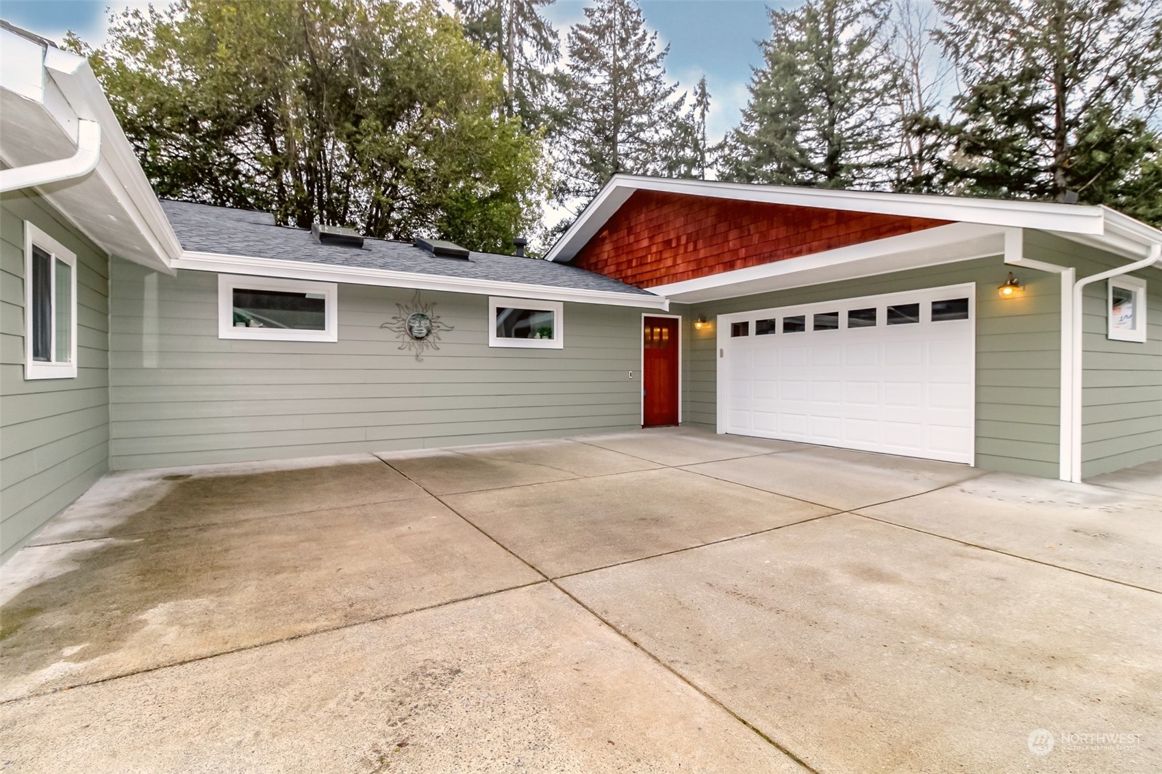 16626 Southeast 136th Street Renton, WA 98059 - Photo 3 of 37 Gallery Image 3