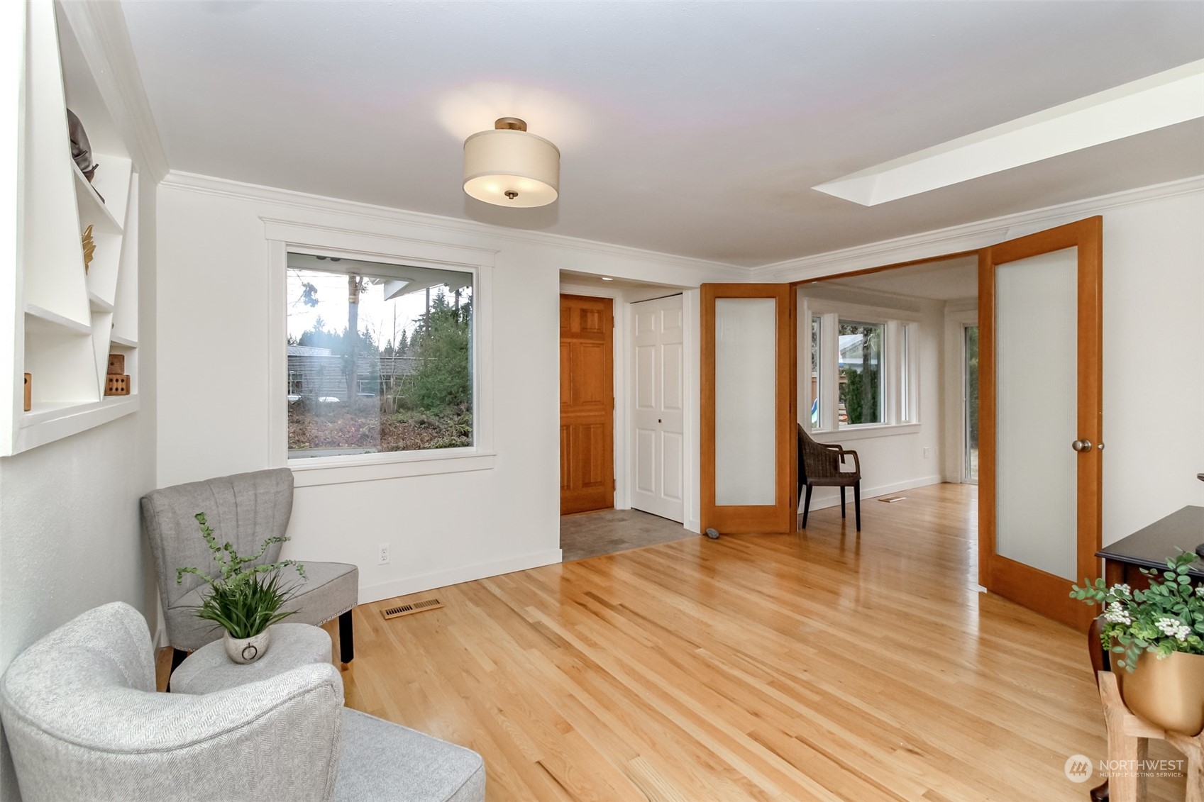 16626 Southeast 136th Street Renton, WA 98059 - Photo 4 of 37 Gallery Image 4