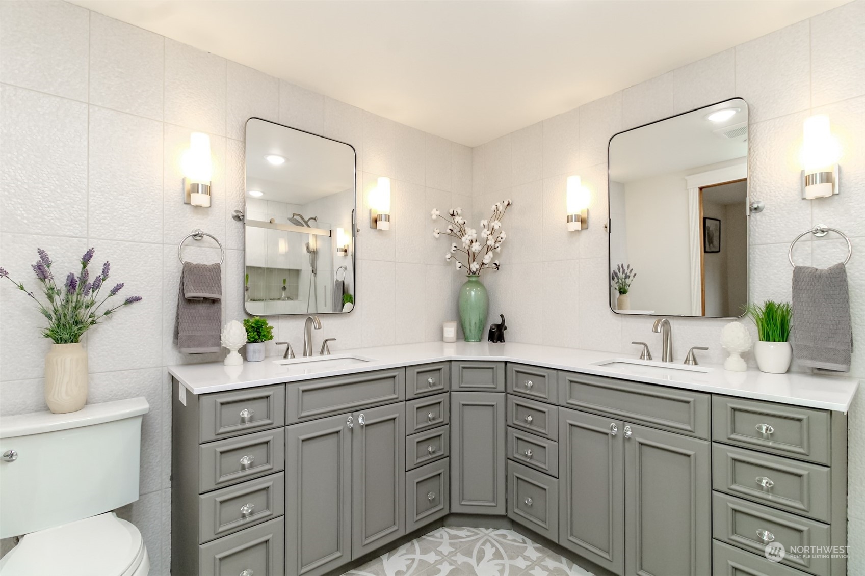 16626 Southeast 136th Street Renton, WA 98059 - Photo 8 of 37 Gallery Image 8