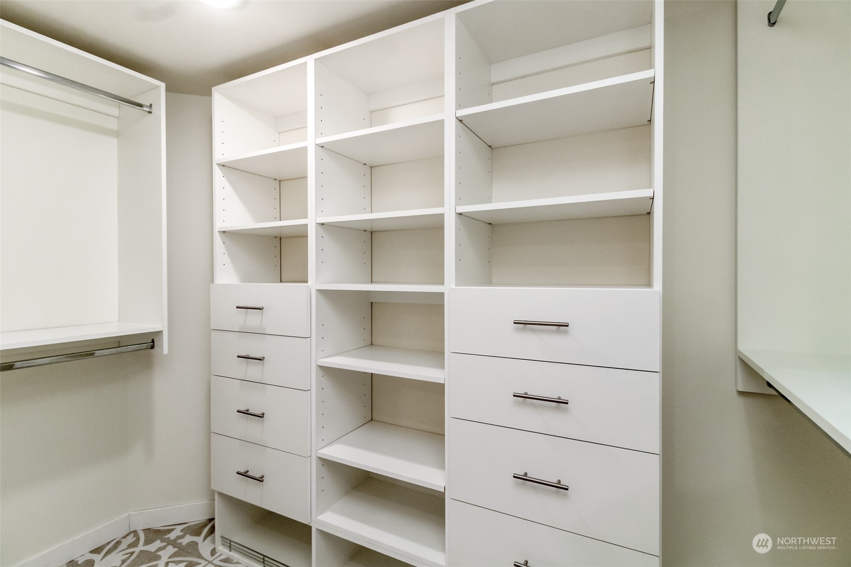 16626 Southeast 136th Street Renton, WA 98059 - Photo 10 of 37 Gallery Image 10