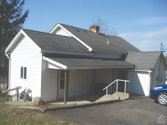 $1,450 | 17 Elm Street, Unit A, Philmont, NY 12565