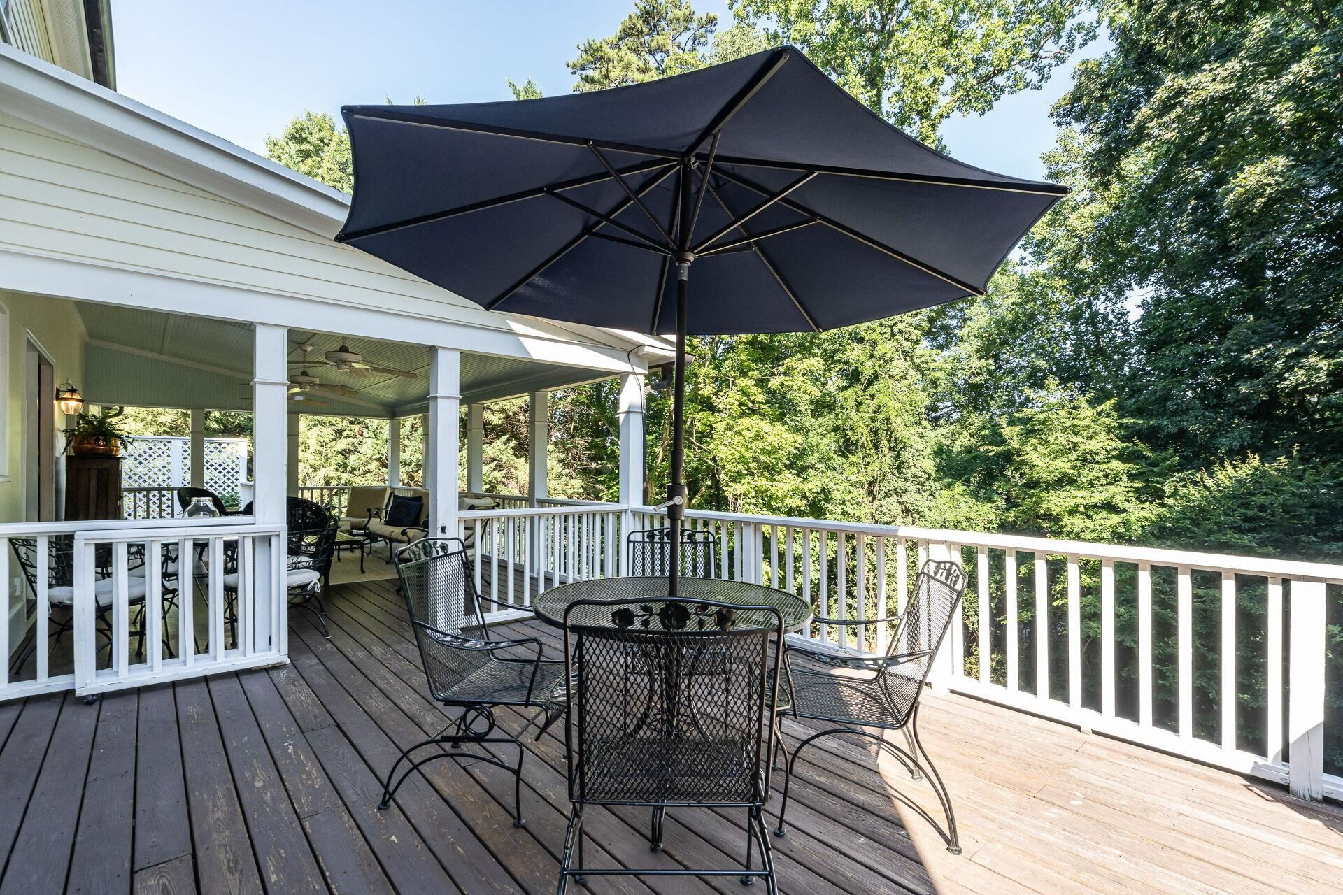 2834 Exeter Circle Raleigh, NC 27608 - Photo 24 of 30 Deck
