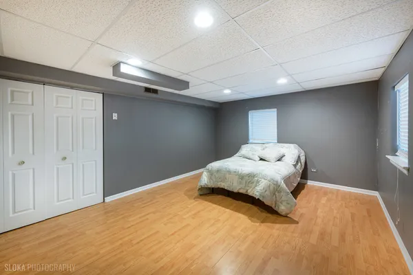 $400,000 | 735 Nashua Court, Crystal Lake, IL 60012