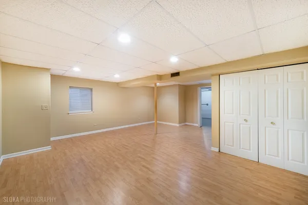 $400,000 | 735 Nashua Court, Crystal Lake, IL 60012