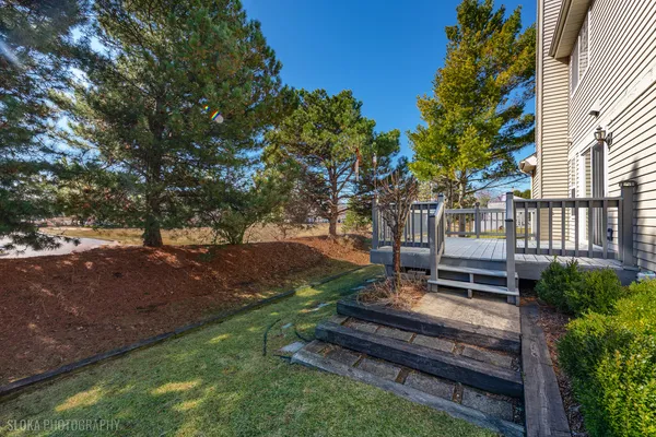 $400,000 | 735 Nashua Court, Crystal Lake, IL 60012