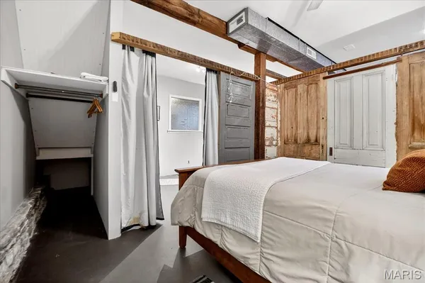 $1,600 | 1010 Allen Avenue, Unit REAR/CARRIAGE HOUSE, St. Louis, MO 63104