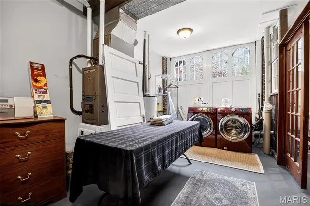 $1,800 | 1010 Allen Avenue, Unit REAR/CARRIAGE HOUSE, St. Louis, MO 63104