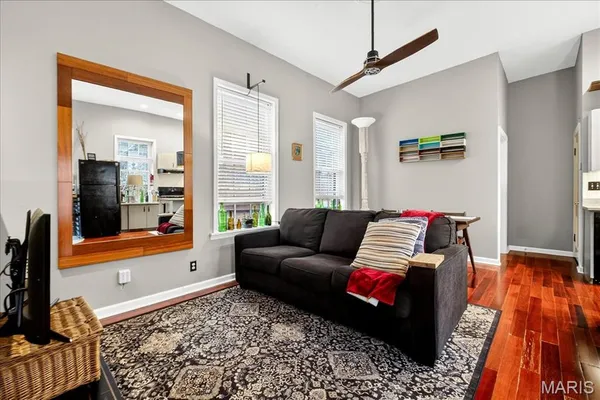 $1,600 | 1010 Allen Avenue, Unit REAR/CARRIAGE HOUSE, St. Louis, MO 63104