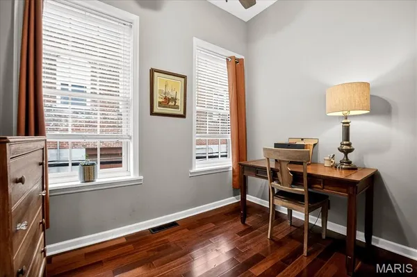 $1,600 | 1010 Allen Avenue, Unit REAR/CARRIAGE HOUSE, St. Louis, MO 63104