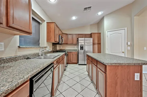 $2,150 | 8205 South 45th Lane, Laveen, AZ 85339