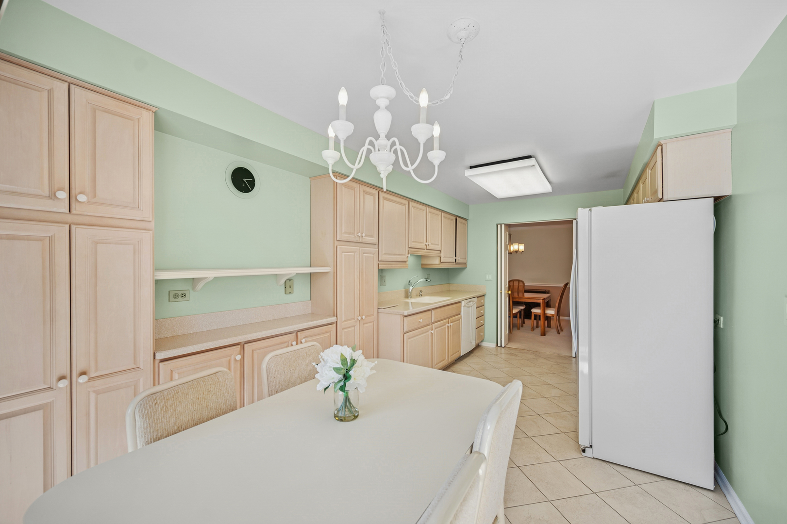 2000 Chestnut Avenue, Unit 103 Glenview, IL 60025 - Photo 12 of 27