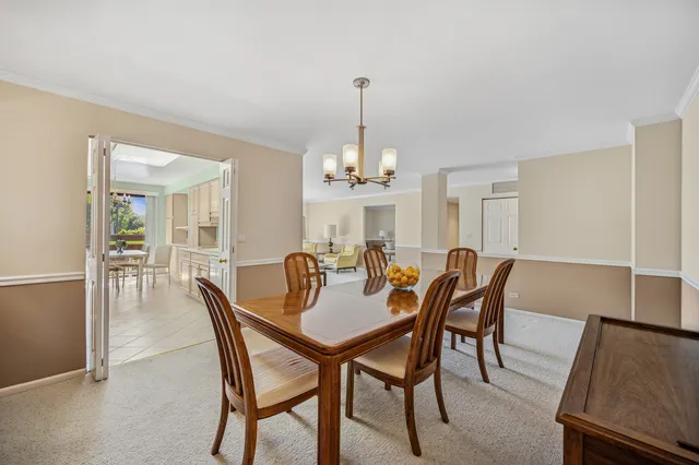 $449,900 | 2000 Chestnut Avenue, Unit 103, Glenview, IL 60025