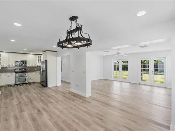 $3,900 | Coral Manor, Deerfield Beach, FL 33441