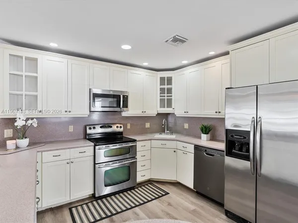 $3,900 | Coral Manor, Deerfield Beach, FL 33441