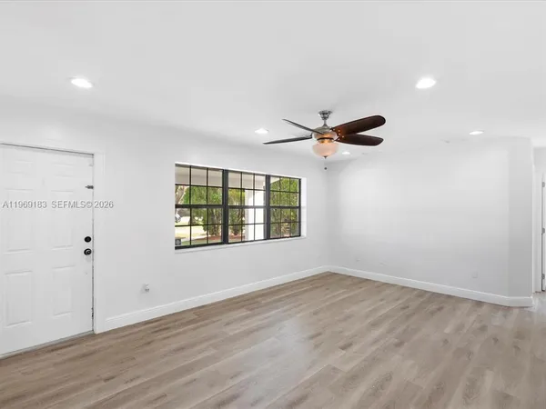 $3,900 | Coral Manor, Deerfield Beach, FL 33441