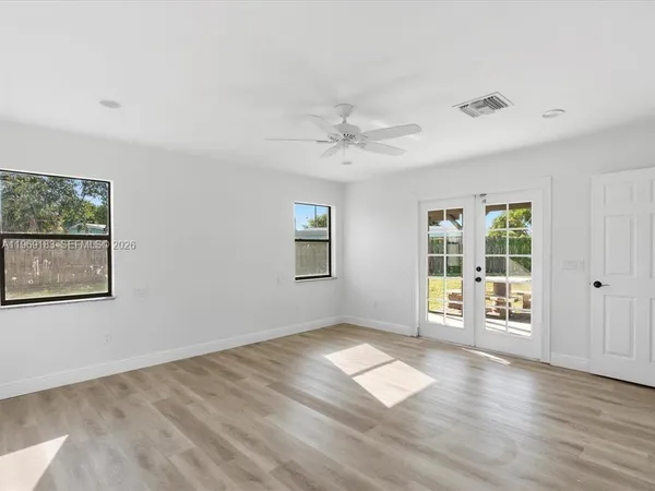 $3,900 | Coral Manor, Deerfield Beach, FL 33441