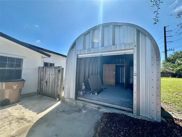 $3,900 | Coral Manor, Deerfield Beach, FL 33441