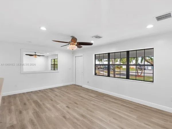 $3,900 | Coral Manor, Deerfield Beach, FL 33441