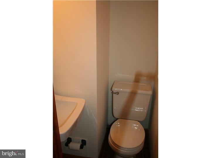 466 Rively Avenue Collingdale, PA 19023 - Photo 14 of 18 Unit #1