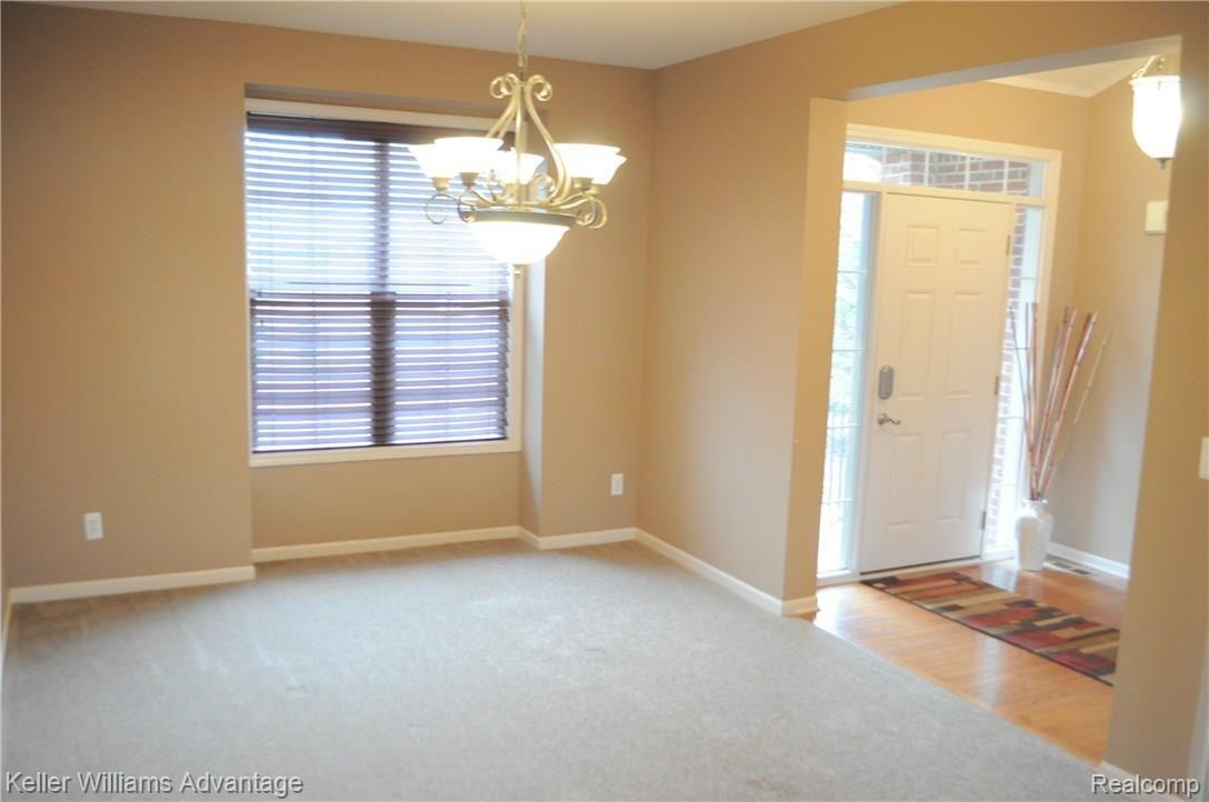 41472 Thoreau Ridge Novi, MI 48377 - Photo 3 of 28 Dining Room.