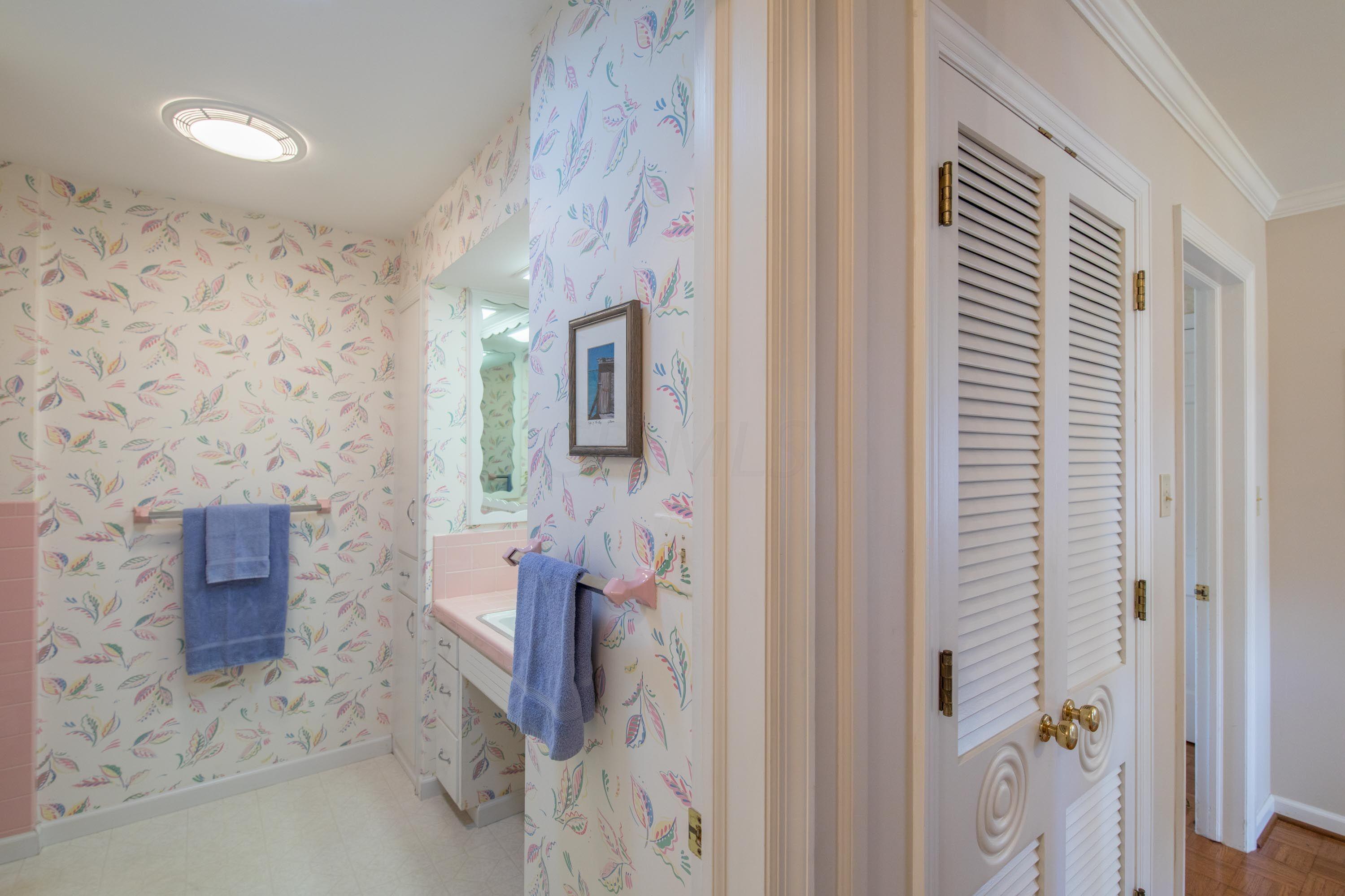 2119 Middlesex Road Columbus, OH 43220 - Photo 20 of 40