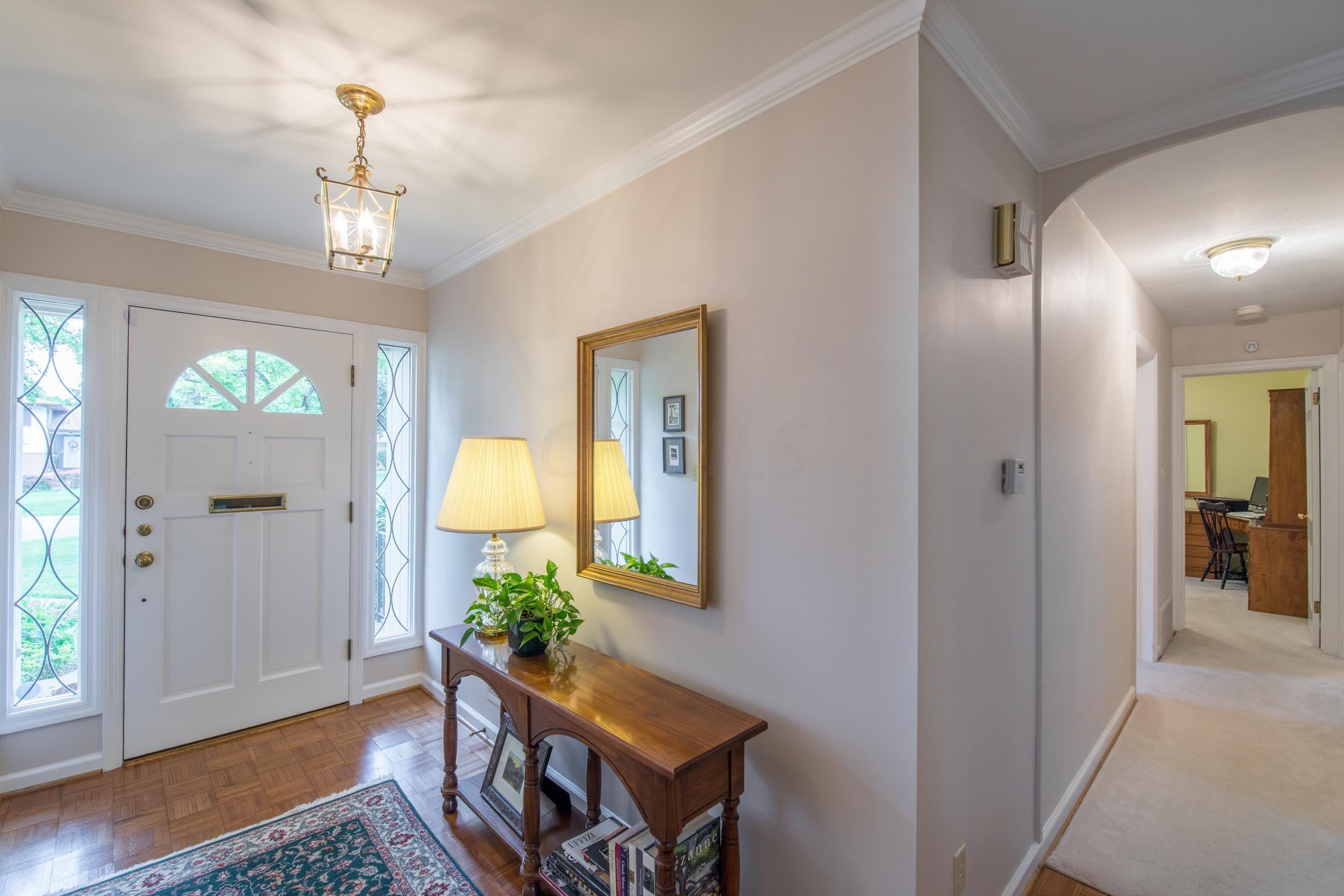 2119 Middlesex Road Columbus, OH 43220 - Photo 4 of 40