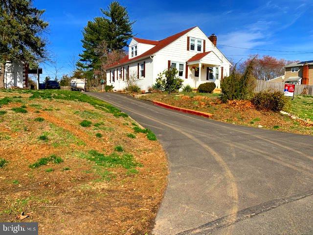 1061 Ford Road Bensalem, PA 19020 - Photo 4 of 35 Gallery Image 4